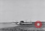 Standbild US Army das fliegende Personal Zug in Joh-4 Jenny Flugzeuge United States USA, 1917, aus Sekunde 15 historischem Filmmaterial Videoclip 65675028344