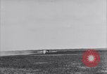 Standbild US Army das fliegende Personal Zug in Joh-4 Jenny Flugzeuge United States USA, 1917, aus Sekunde 27 historischem Filmmaterial Videoclip 65675028344