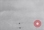 Standbild US Army das fliegende Personal Zug in Joh-4 Jenny Flugzeuge United States USA, 1917, aus Sekunde 44 historischem Filmmaterial Videoclip 65675028344