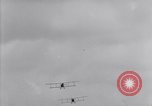 Standbild US Army das fliegende Personal Zug in Joh-4 Jenny Flugzeuge United States USA, 1917, aus Sekunde 45 historischem Filmmaterial Videoclip 65675028344
