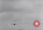 Standbild US Army das fliegende Personal Zug in Joh-4 Jenny Flugzeuge United States USA, 1917, aus Sekunde 46 historischem Filmmaterial Videoclip 65675028344