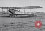 Standbild Ersten Weltkrieg US Army aviator Ausbildung United States USA, 1917, aus Sekunde 41 historischem Filmmaterial Videoclip 65675028345