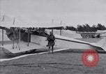 Standbild Ersten Weltkrieg US Army aviator Ausbildung United States USA, 1917, aus Sekunde 54 historischem Filmmaterial Videoclip 65675028345
