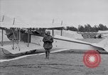 Standbild Ersten Weltkrieg US Army aviator Ausbildung United States USA, 1917, aus Sekunde 56 historischem Filmmaterial Videoclip 65675028345