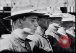 Standbild US Army Ersten Weltkrieg aviator Ausbildung Graduierung United States USA, 1917, aus Sekunde 10 historischem Filmmaterial Videoclip 65675028346