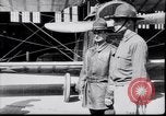 Standbild US Army Ersten Weltkrieg aviator Ausbildung Graduierung United States USA, 1917, aus Sekunde 15 historischem Filmmaterial Videoclip 65675028346