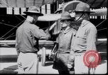 Standbild US Army Ersten Weltkrieg aviator Ausbildung Graduierung United States USA, 1917, aus Sekunde 25 historischem Filmmaterial Videoclip 65675028346
