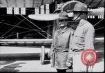 Standbild US Army Ersten Weltkrieg aviator Ausbildung Graduierung United States USA, 1917, aus Sekunde 28 historischem Filmmaterial Videoclip 65675028346