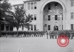 Standbild US Army Ersten Weltkrieg aviator Ausbildung Graduierung United States USA, 1917, aus Sekunde 29 historischem Filmmaterial Videoclip 65675028346