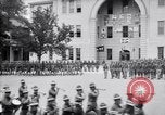Standbild US Army Ersten Weltkrieg aviator Ausbildung Graduierung United States USA, 1917, aus Sekunde 33 historischem Filmmaterial Videoclip 65675028346