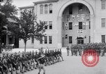 Standbild US Army Ersten Weltkrieg aviator Ausbildung Graduierung United States USA, 1917, aus Sekunde 42 historischem Filmmaterial Videoclip 65675028346