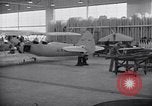 Image Stearman factory Wichita Kansas USA, 1934, de la seconde 20 séquences d'archives historiques vidéo 65675028349