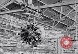 Image Vultee Aircraft usine United States USA, 1942, de la seconde 24 séquences d'archives historiques vidéo 65675028351