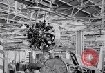Image Vultee Aircraft usine United States USA, 1942, de la seconde 29 séquences d'archives historiques vidéo 65675028351