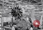 Image Vultee Aircraft usine United States USA, 1942, de la seconde 31 séquences d'archives historiques vidéo 65675028351