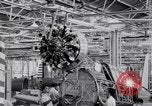 Image Vultee Aircraft usine United States USA, 1942, de la seconde 33 séquences d'archives historiques vidéo 65675028351