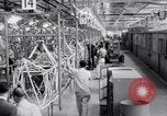 Image Vultee Aircraft usine United States USA, 1942, de la seconde 11 séquences d'archives historiques vidéo 65675028352