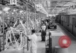 Image Vultee Aircraft usine United States USA, 1942, de la seconde 19 séquences d'archives historiques vidéo 65675028352