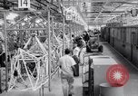 Image Vultee Aircraft usine United States USA, 1942, de la seconde 22 séquences d'archives historiques vidéo 65675028352