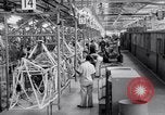 Image Vultee Aircraft usine United States USA, 1942, de la seconde 26 séquences d'archives historiques vidéo 65675028352