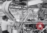 Image Vultee Aircraft usine United States USA, 1942, de la seconde 30 séquences d'archives historiques vidéo 65675028352