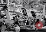 Image Vultee Aircraft usine United States USA, 1942, de la seconde 21 séquences d'archives historiques vidéo 65675028353