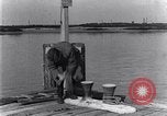 Standbild marine Borer Edgewood Arsenal Maryland USA, 1930, aus Sekunde 3 historischem Filmmaterial Videoclip 65675028369