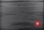 Image avion sur la surface théâtre du Pacifique, 1944, de la seconde 13 séquences d'archives historiques vidéo 65675028379