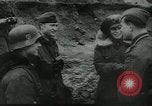 Image US Army 1st Infantry Division à la bataille des Ardennes et en Allemagne Western Front théâtre européen, 1945, de la seconde 20 séquences d'archives historiques vidéo 65675028436
