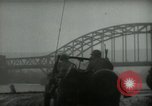 Image US Army 1st Infantry Division à la bataille des Ardennes et en Allemagne Western Front théâtre européen, 1945, de la seconde 46 séquences d'archives historiques vidéo 65675028436