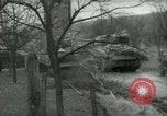 Image US Army 1st Infantry Division à la bataille des Ardennes et en Allemagne Western Front théâtre européen, 1945, de la seconde 58 séquences d'archives historiques vidéo 65675028436