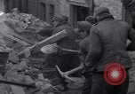 Immagine di Prigionieri tedeschi Bastogne Belgio, 1945, secondo 25 filmato di repertorio 65675028440