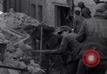 Immagine di Prigionieri tedeschi Bastogne Belgio, 1945, secondo 30 filmato di repertorio 65675028440