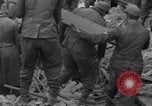 Immagine di Prigionieri tedeschi Bastogne Belgio, 1945, secondo 37 filmato di repertorio 65675028440