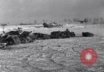 Image des épaves de véhicules Bastogne Belgique, 1945, de la seconde 13 séquences d'archives historiques vidéo 65675028441