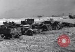 Image des épaves de véhicules Bastogne Belgique, 1945, de la seconde 20 séquences d'archives historiques vidéo 65675028441
