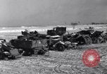 Image des épaves de véhicules Bastogne Belgique, 1945, de la seconde 21 séquences d'archives historiques vidéo 65675028441