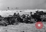 Image des épaves de véhicules Bastogne Belgique, 1945, de la seconde 24 séquences d'archives historiques vidéo 65675028441