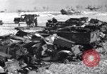 Image des épaves de véhicules Bastogne Belgique, 1945, de la seconde 31 séquences d'archives historiques vidéo 65675028441
