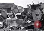Image des épaves de véhicules Bastogne Belgique, 1945, de la seconde 44 séquences d'archives historiques vidéo 65675028441
