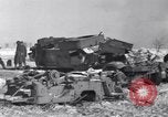 Image des épaves de véhicules Bastogne Belgique, 1945, de la seconde 55 séquences d'archives historiques vidéo 65675028441