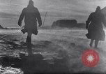 Standbild Schnee gebunden Deutsche angreifen Ostfront, 1942, aus Sekunde 38 historischem Filmmaterial Videoclip 65675028442