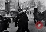 Standbild Schnee gebunden Deutsche angreifen Ostfront, 1942, aus Sekunde 56 historischem Filmmaterial Videoclip 65675028442