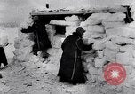 Standbild Schnee gebunden Deutsche angreifen Ostfront, 1942, aus Sekunde 62 historischem Filmmaterial Videoclip 65675028442