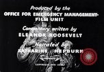 Immagine di Donne americane United States USA, 1941, secondo 22 filmato di repertorio 65675028444