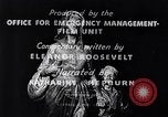 Immagine di Donne americane United States USA, 1941, secondo 25 filmato di repertorio 65675028444