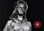 Immagine di Donne americane United States USA, 1941, secondo 34 filmato di repertorio 65675028444