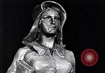 Immagine di Donne americane United States USA, 1941, secondo 41 filmato di repertorio 65675028444