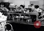 Immagine di Donne americane United States USA, 1941, secondo 60 filmato di repertorio 65675028444