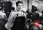 Standbild Amerikanische Frauen Krieg United States USA, 1944, aus Sekunde 10 historischem Filmmaterial Videoclip 65675028451